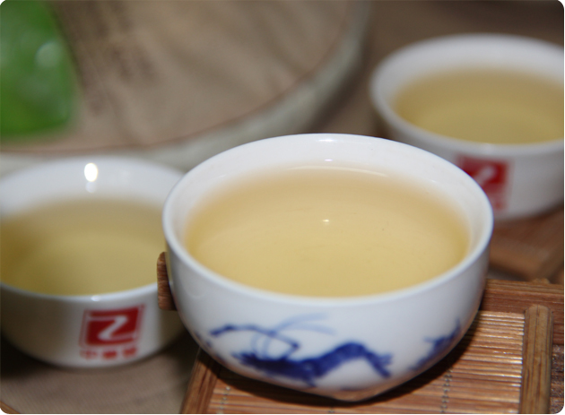 倚邦 倚邦普洱茶 2015中樂號倚邦古樹茶 六大古茶山 357克