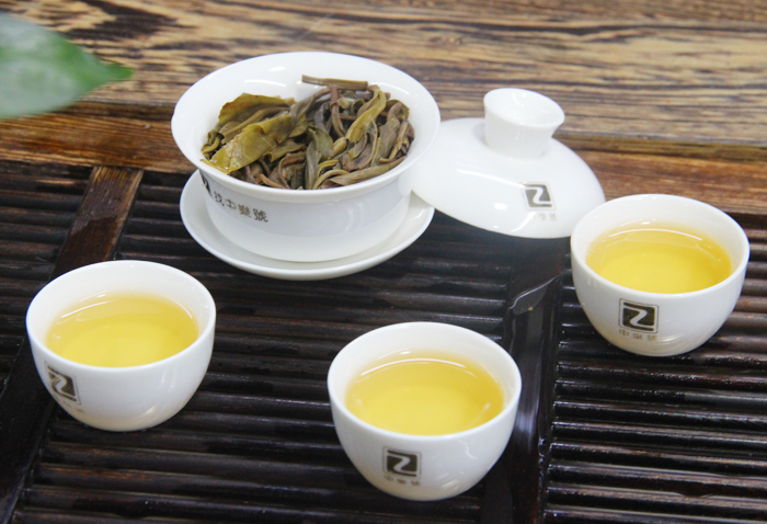 易武弯弓普洱茶 2016中乐号弯弓古树茶  100g