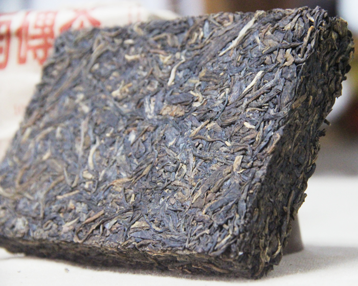 陈年普洱茶 2004健身茶砖 陈年生茶 250克