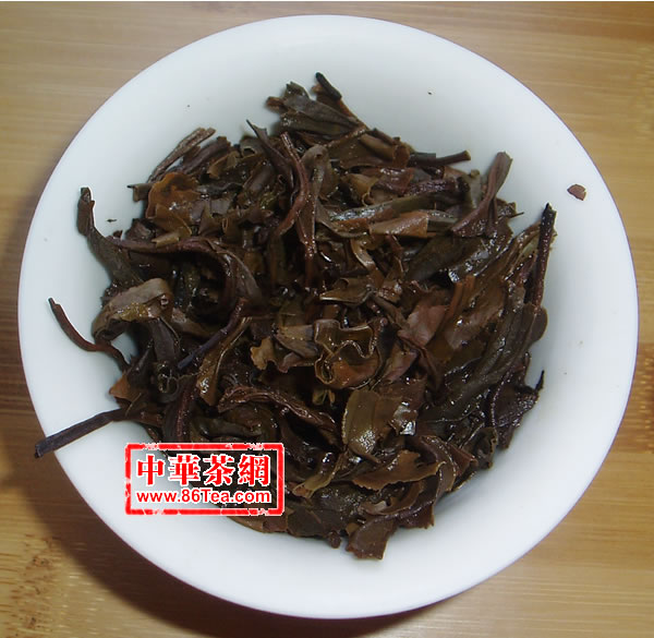 陳年普洱茶 陳年生茶 1999陳年甲級綠印圓茶 357克